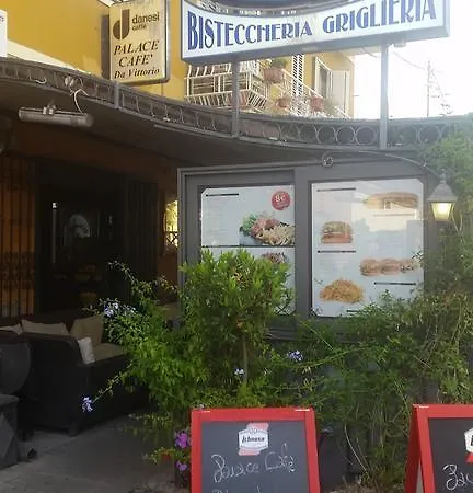 Alojamento de Acomodação e Pequeno-almoço Sa Rocchitta *